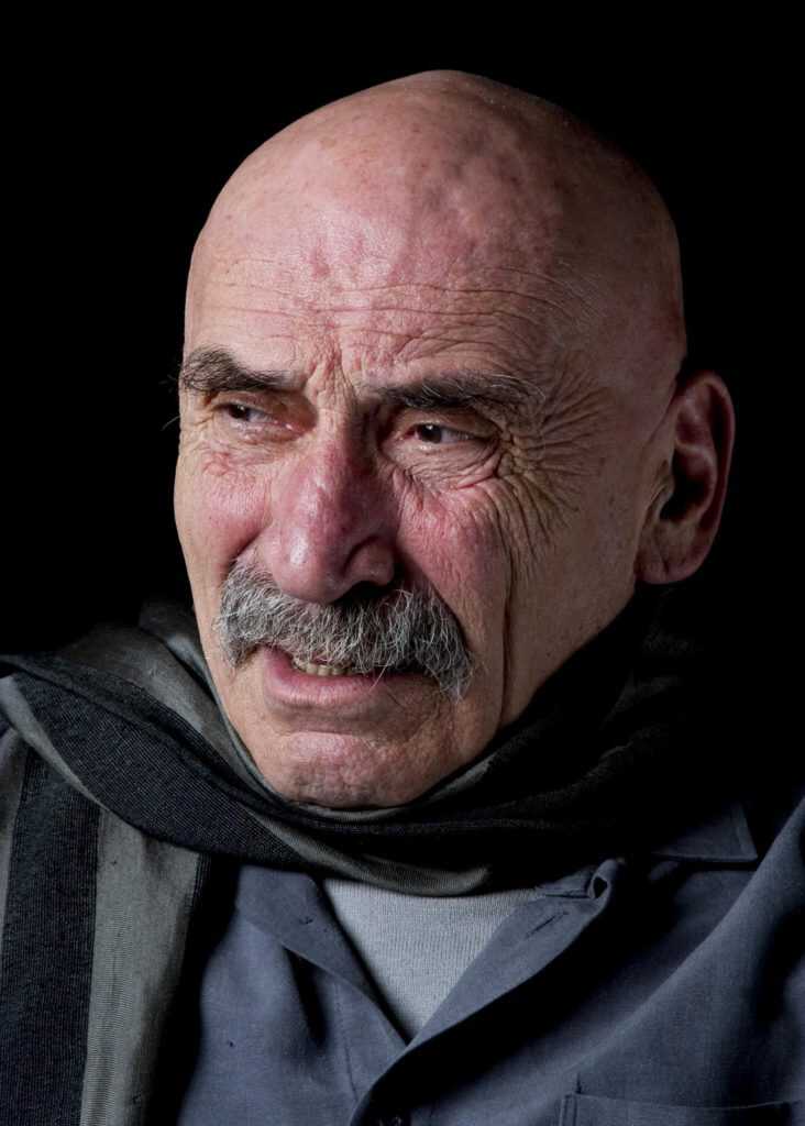 Tuncel Kurtiz