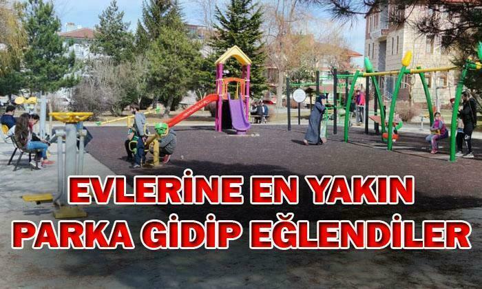 Pandemiye Rağmen Parklar Dolup Taştı