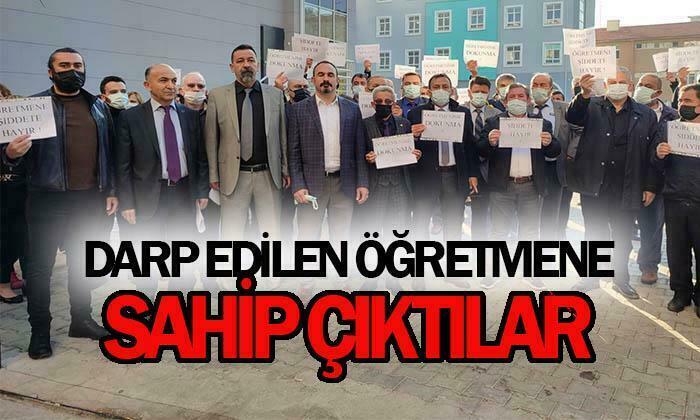 Afyon’da Darp Edilen Öğretmen İçin Toplandılar