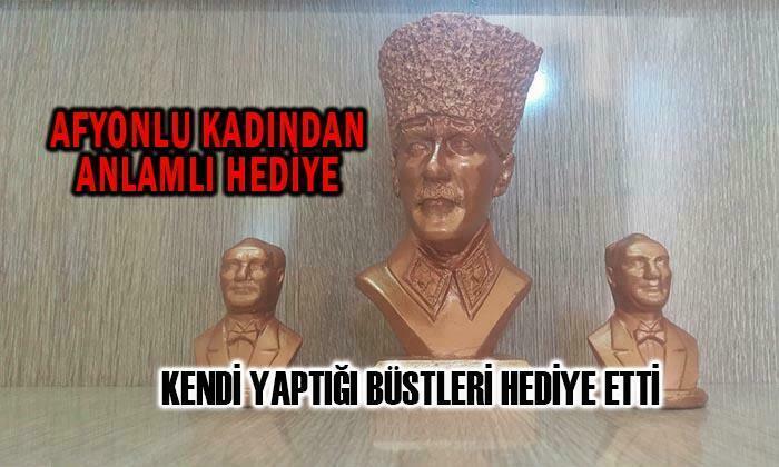 Afyonlu Kadın Ataturk Büstü Yaptı
