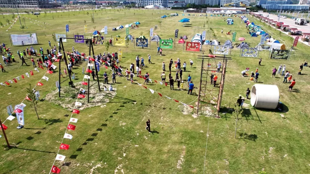 Afyon’da Baba ve Çocuklar Kamp Yaptı