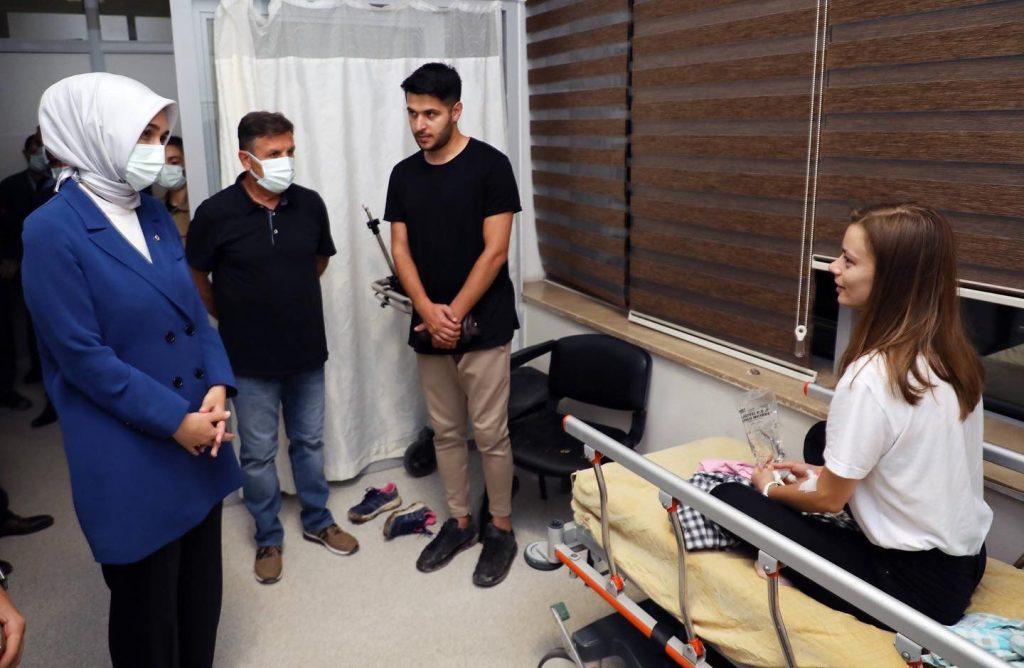 Afyonkarahisar Valisi Kübra Güran Yiğitbaşı pilotları ziyaret etti