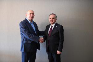ENİS ARABACI RÜZGARI ESİYOR
