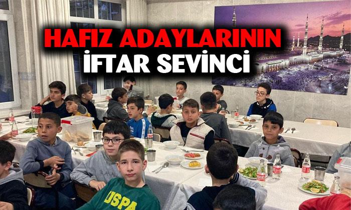 Sahipata Kur’an Kursunda hafızlarla iftar sevinci