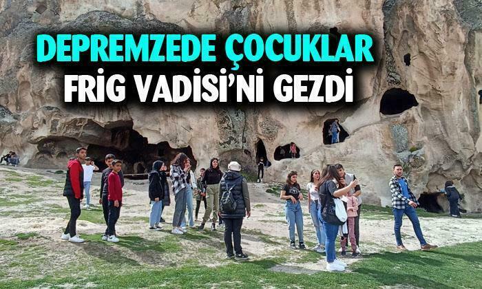 Afyonkarahisar’da depremzede çocuklar Frig Vadisi’ni gezdi