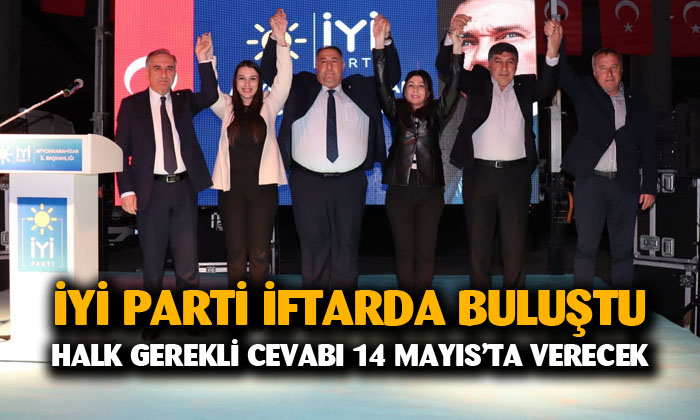 İYİ Parti adaylarından iftar yemeği