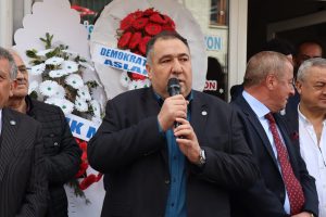 İYİ’LERDEN EMİRDAĞ’DA MİTİNG GİBİ AÇILIŞ