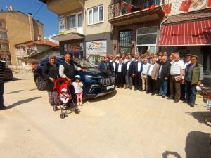 AK Parti Milletvekili Yurdunuseven: “Bize milletvekili dersi vermeye kalkanlar sahada görünmüyor”