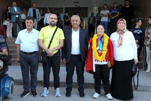 Afyonkarahisar özel sporcuya özel karşılama