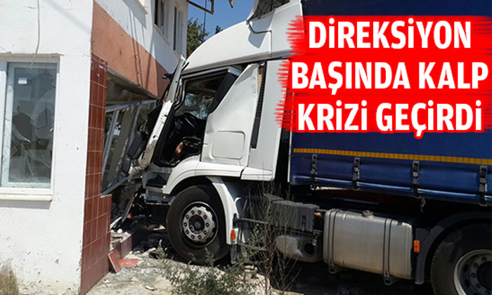 Seyir halindeki kamyon şoförü kalp krizi geçirdi