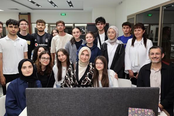 Devlet ana öğrencilerle buluştu